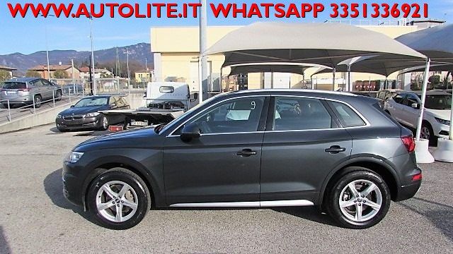 AUDI Q5 2.0 TDI quattro S tronic Business Sport