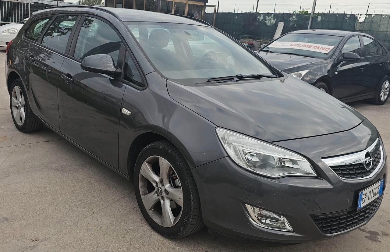 Opel Astra 1.4 Turbo SPORT GUIDABILE DA NEOPATENTATI