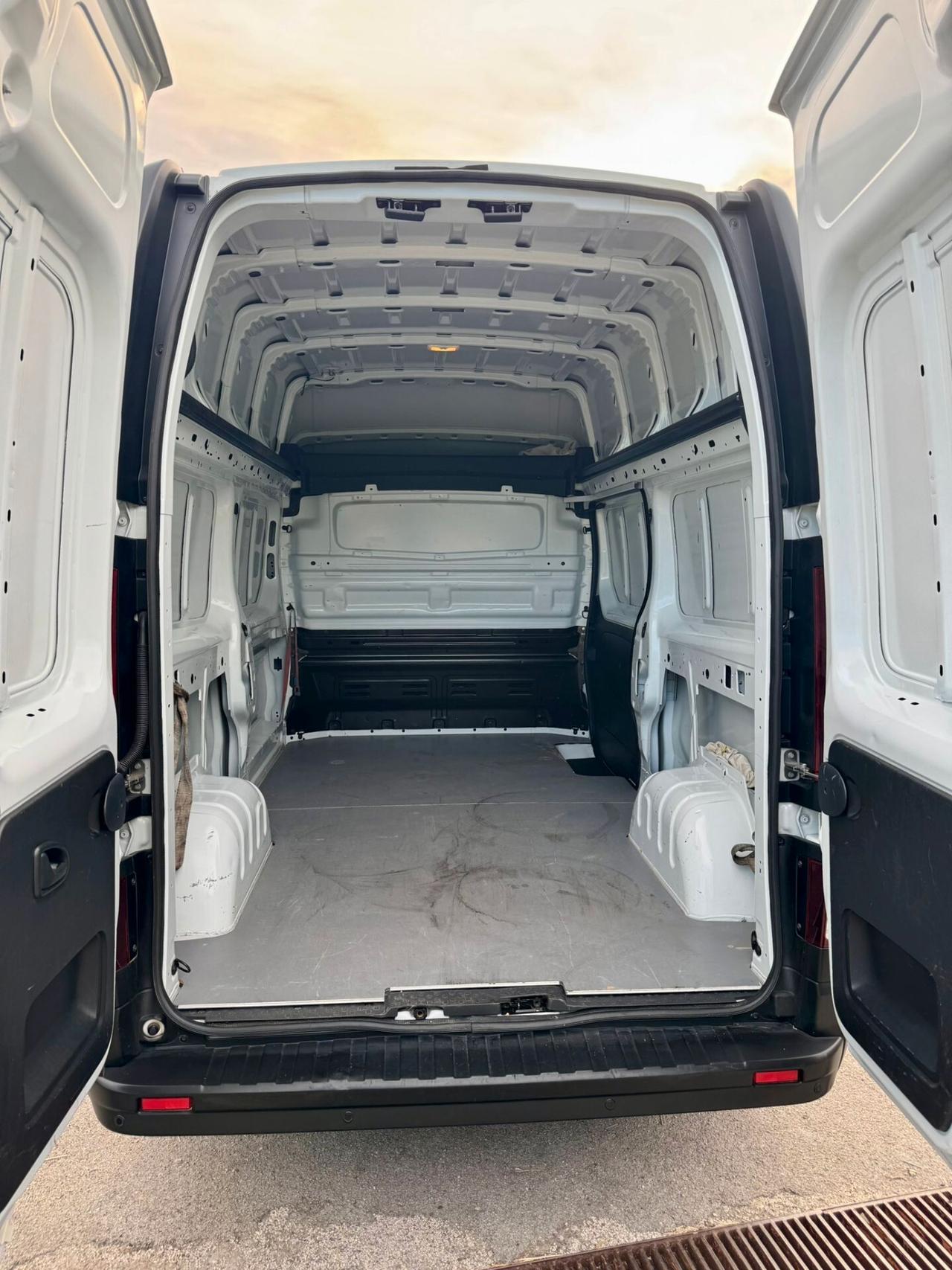 Renault Trafic bluedci 170cv L2 -2023