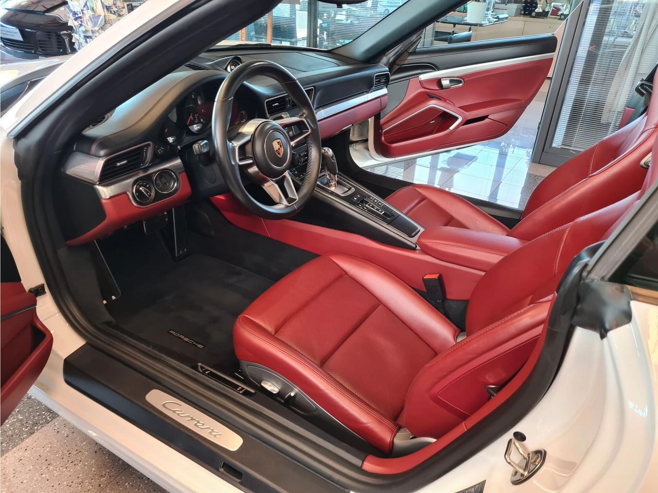 Porsche 911 991.2 Carrera Cabriolet