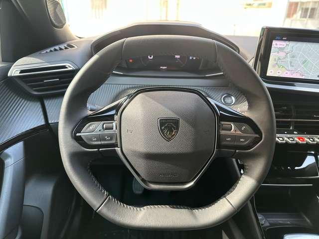 Peugeot 2008 1.2 100cv Allure + Navi + Key Less + Camera 360