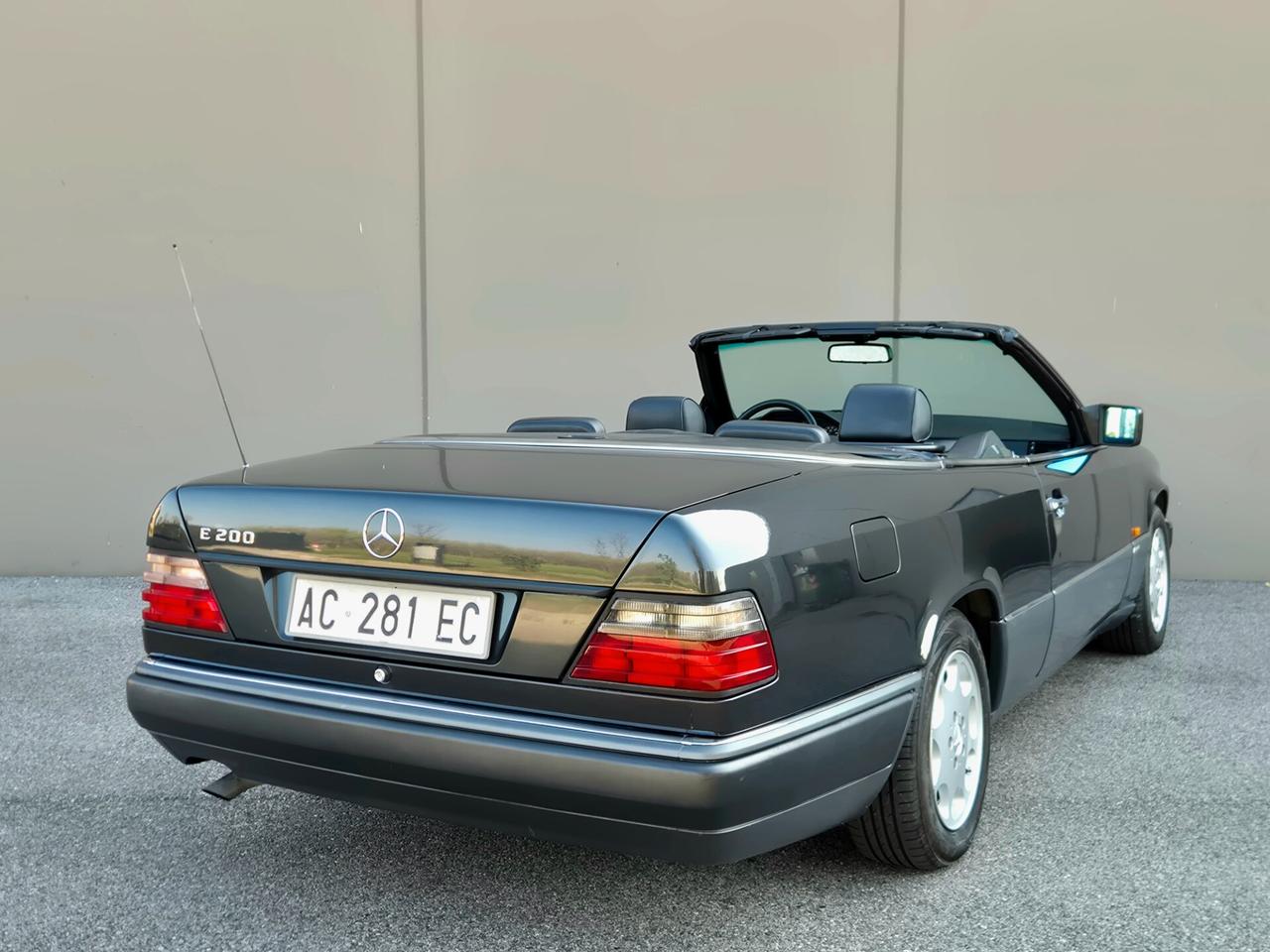 Mercedes-benz E-Series E 200 cat Cabriolet