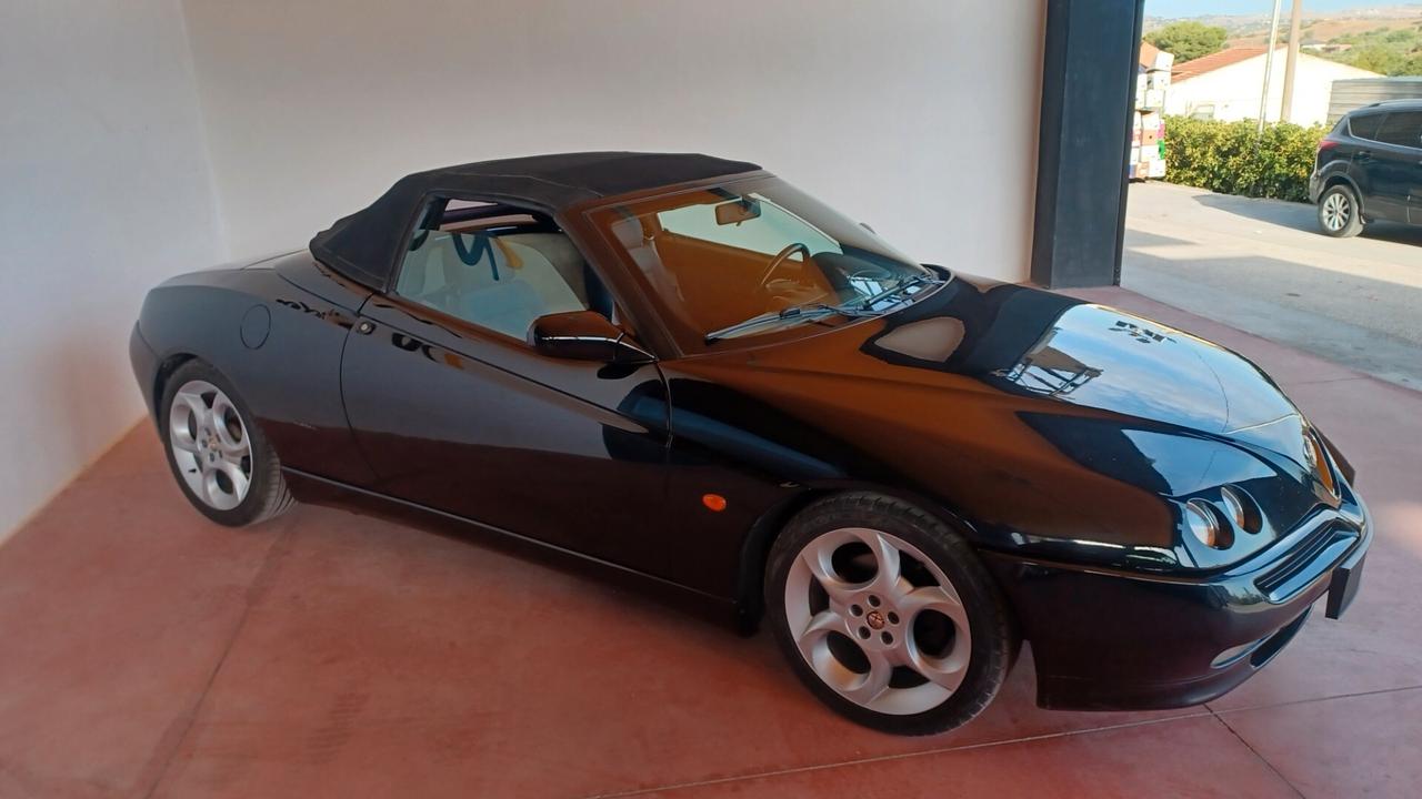 Alfa Romeo GTV Spider 2.0i 16V Twin Spark cat