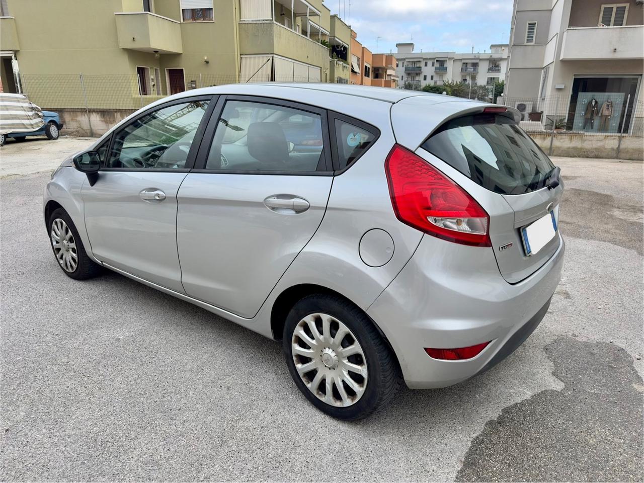 Ford Fiesta Fiesta+ 1.4 TDCi 70CV 5 porte