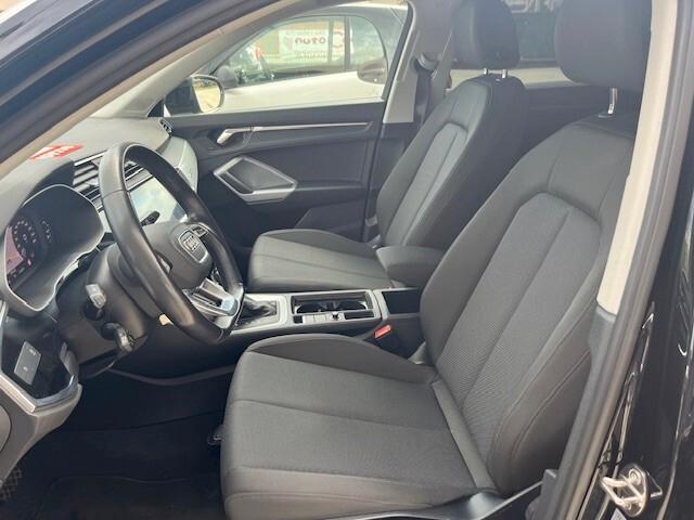 Audi Q3 35 TDI S tronic Business Advanced