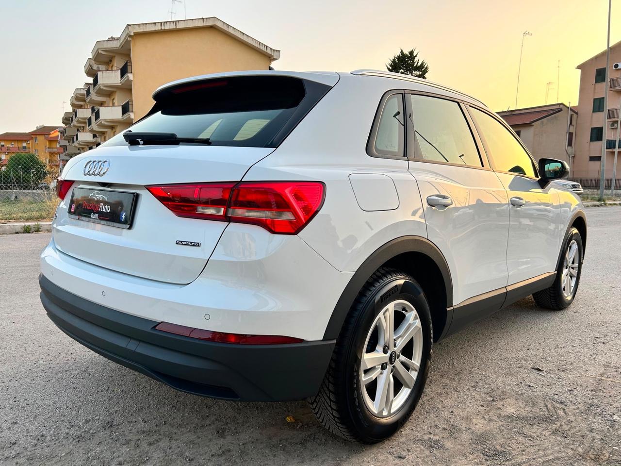 Audi Q3 35 TDI S tronic Business 2022