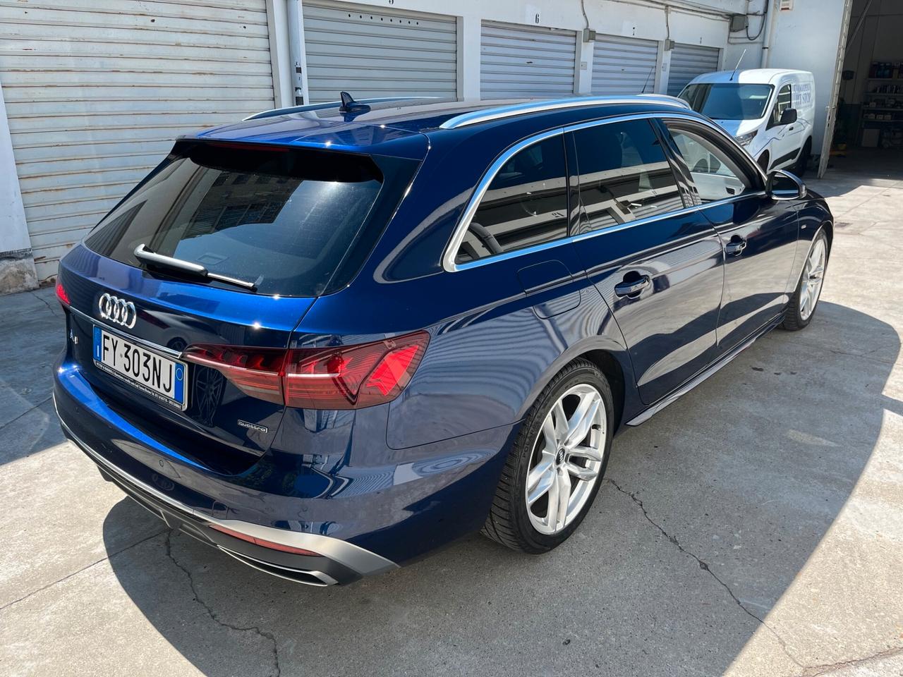 Audi A4 Avant 40 TDI quattro S tronic edition