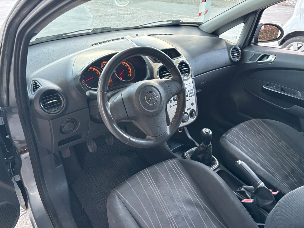 Opel Corsa 1.2 5 porte Cosmo - 2008