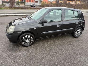 Renault Clio 1.2 16V cat 5 porte Luxe Privilège