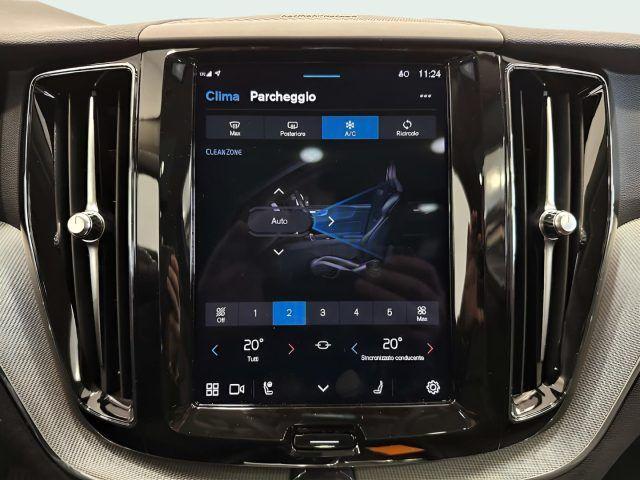 VOLVO XC60 B4 (d) aut Plus Dark N1 Tetto Panoramico Ap.