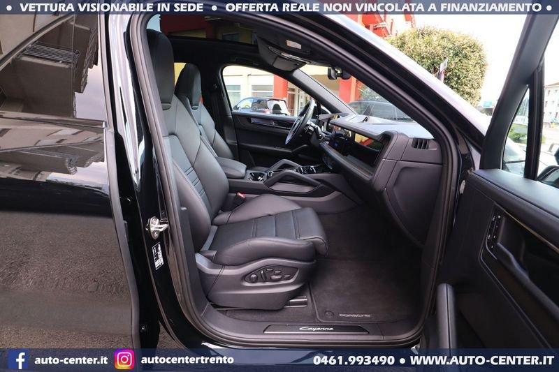 Porsche Cayenne Coupè 3.0 V6 Coupè E-Hybrid Black Edition Sport Design