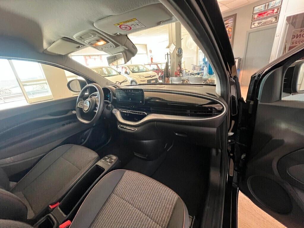 Fiat 500eIcon Berlina 13.900 Promo