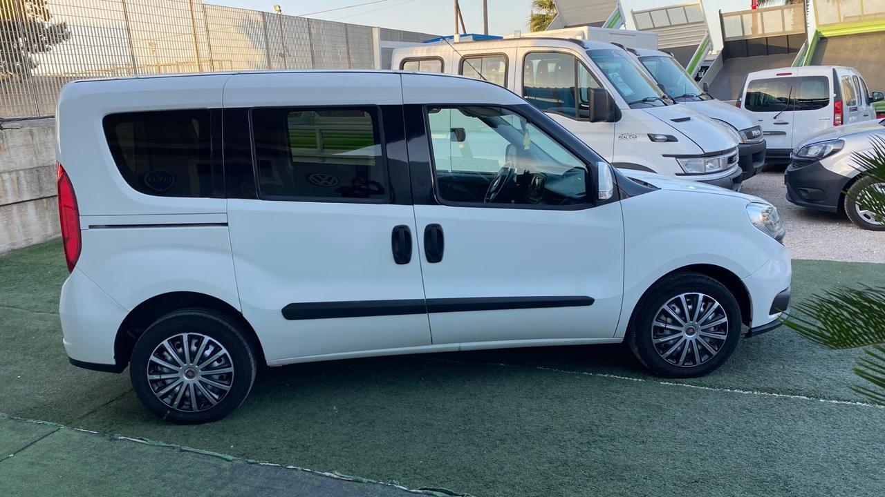 Fiat Doblo 1.6 Diesel Porte Posteriore + Gancio