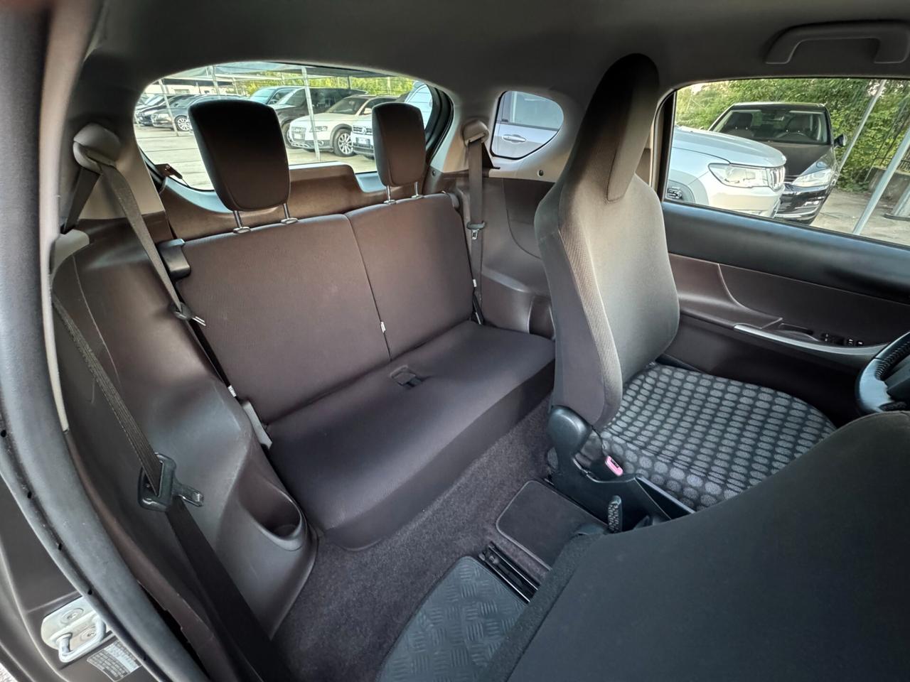 Toyota iQ 1.4 DIESEL