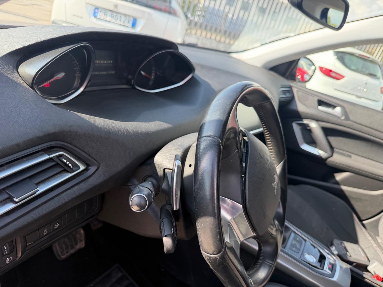 Peugeot 308 BlueHDi 120 S&S EAT6 Allure