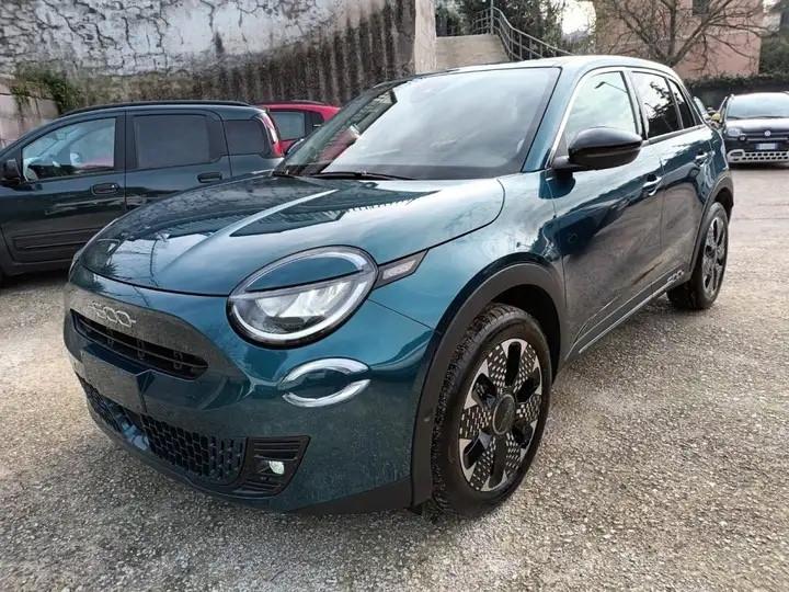 Fiat 600 Hybrid 110 CV DCT MHEV La Prima