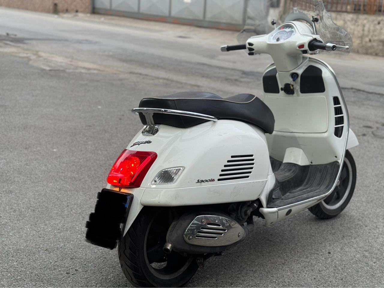 PIAGGIO VESPA 300 GT SUPER SENZA DIFETTII