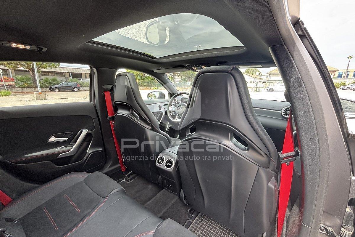 MERCEDES A 35 AMG 4Matic