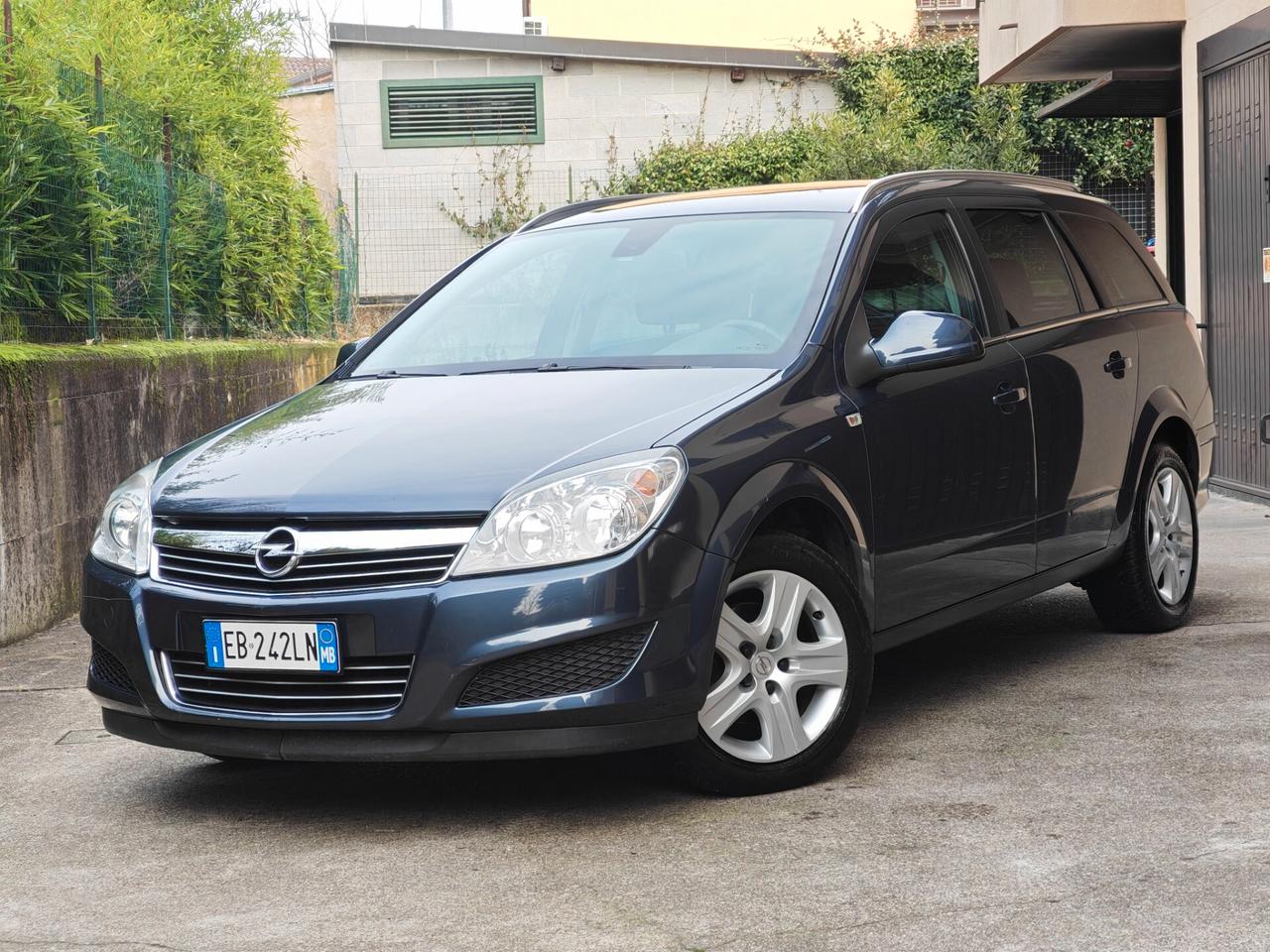 Opel Astra Wagon 1.6 BENZINA-GPL 115cv / 84.000km