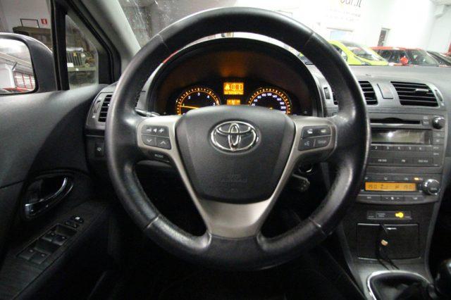 TOYOTA Avensis 2.2 D-4D Wagon Executive 150CV