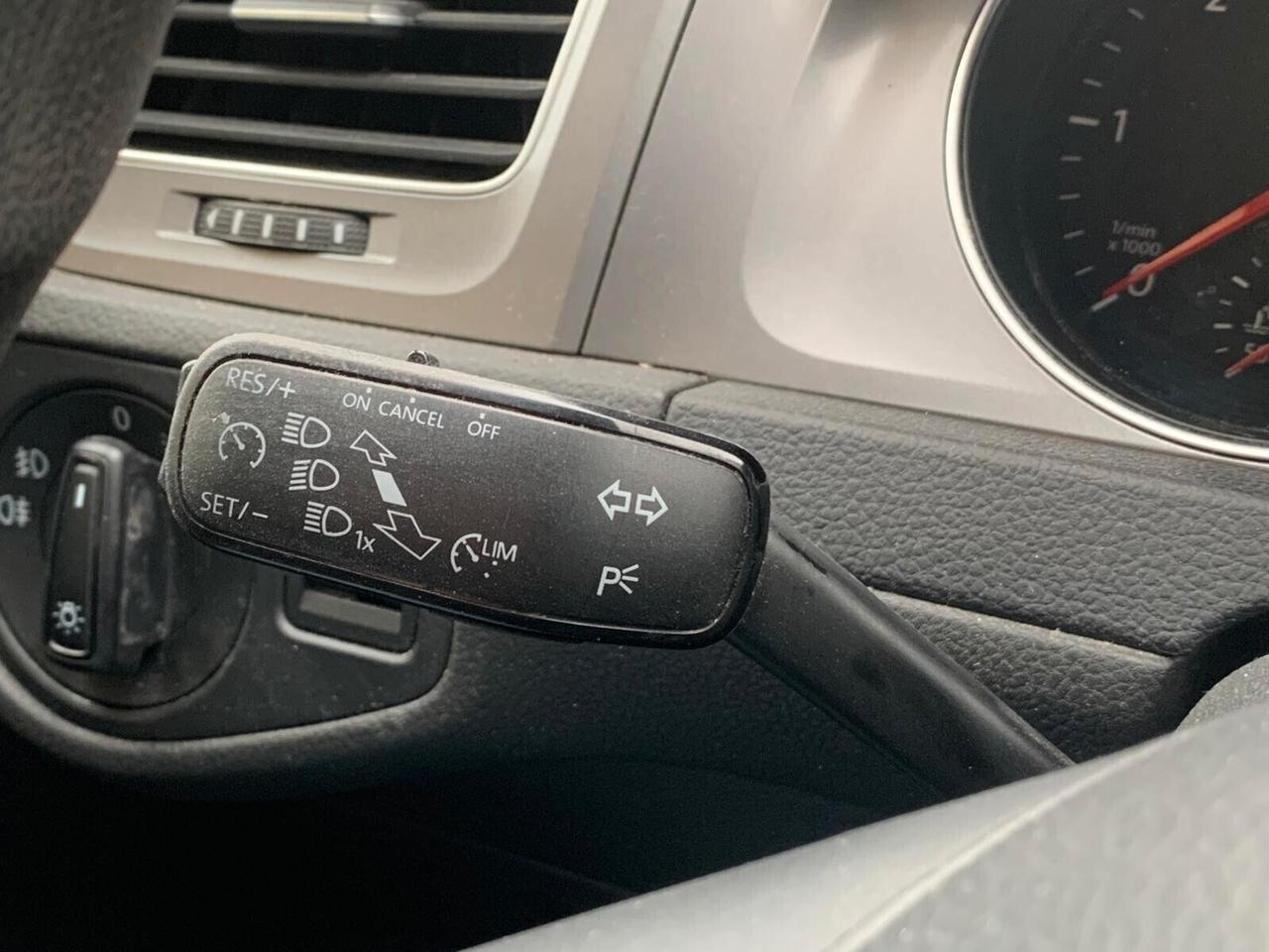 Volkswagen Golf VII 1.6 TDI 90 CV Neopat. Unicoprop.