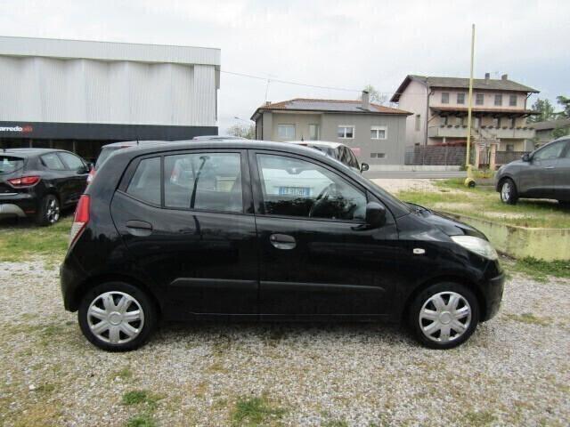Hyundai i10 1.1 12V preparata con cura