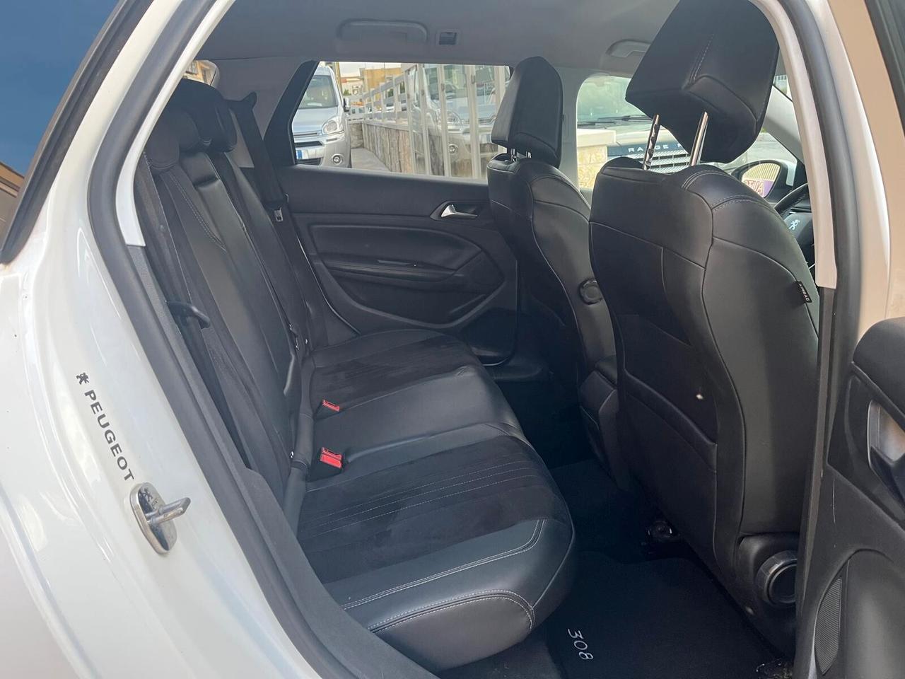 Peugeot 308 BlueHDi 120 S&S SW Allure