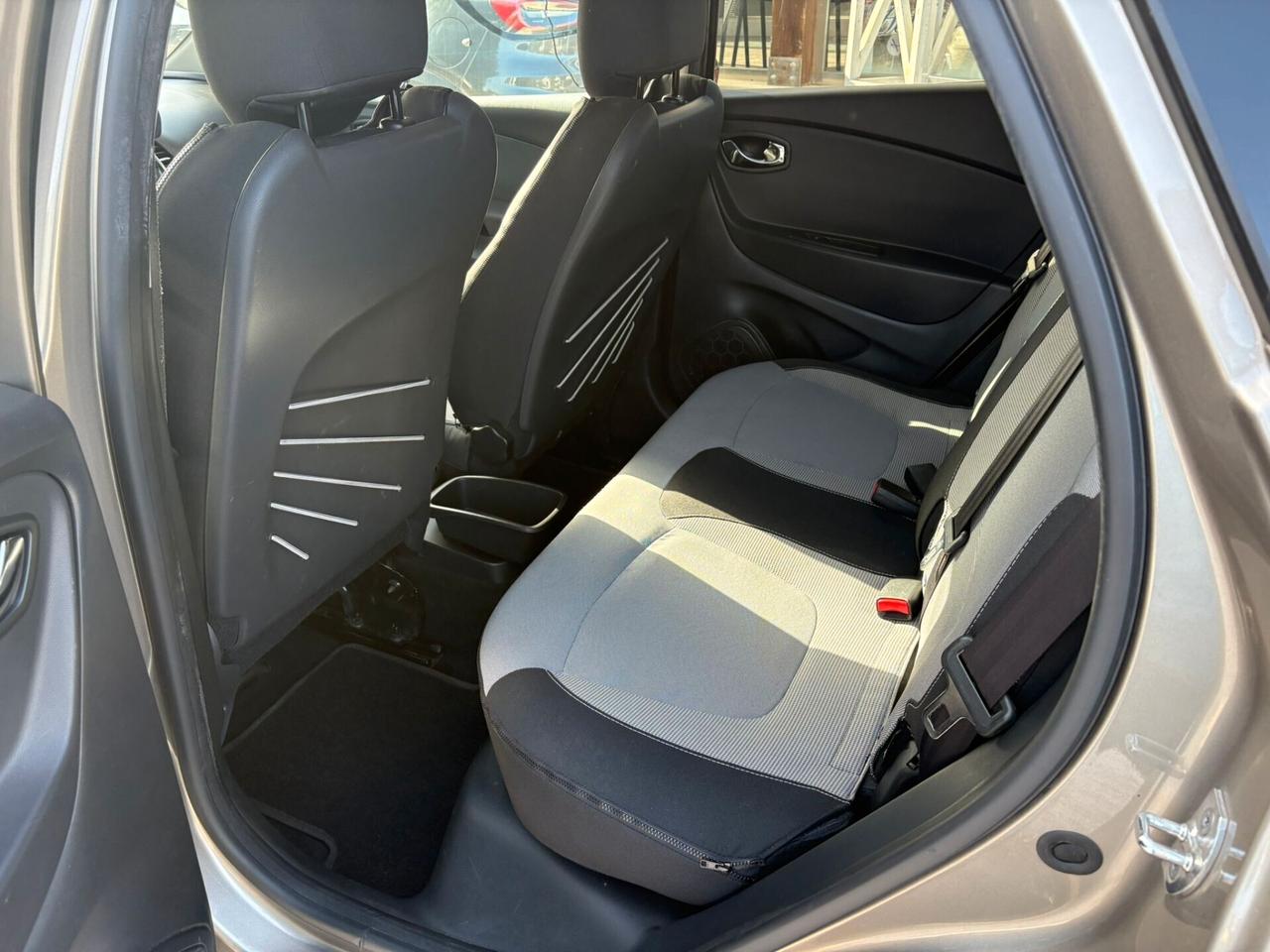 RENAULT CAPTUR 1.5 DCI - 2015
