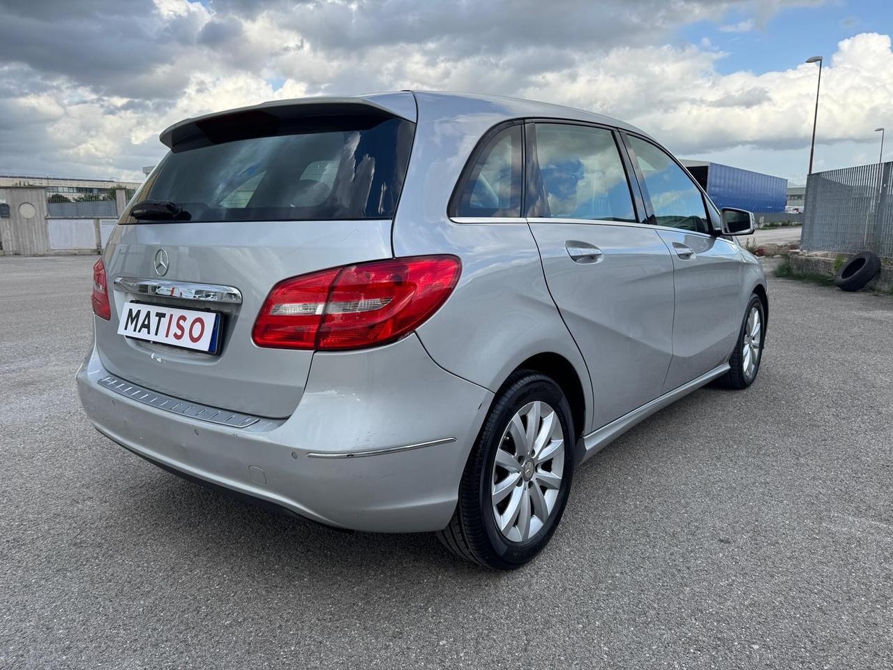 Mercedes-benz B 180 d Premium