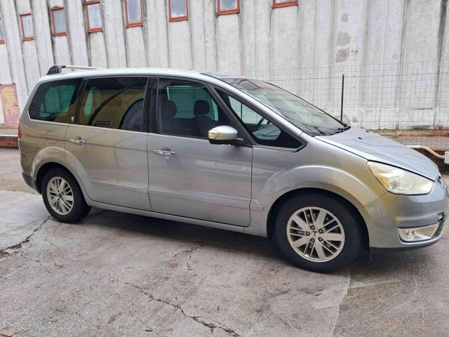 FORD Galaxy 2.0 TDCi 140 CV Ghia 7 posti NEOPAENTATI