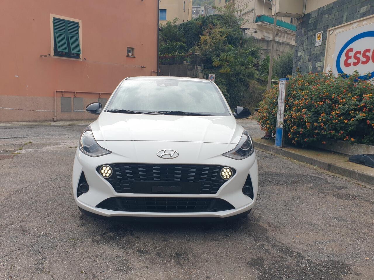 Hyundai i 10 1.0 select ,navi,pdc,telecamera