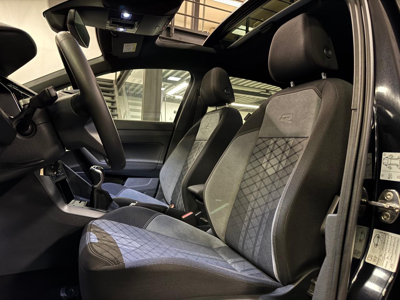 Volkswagen Taigo 1.0 tsi R-Line 115cv Tetto Apribile