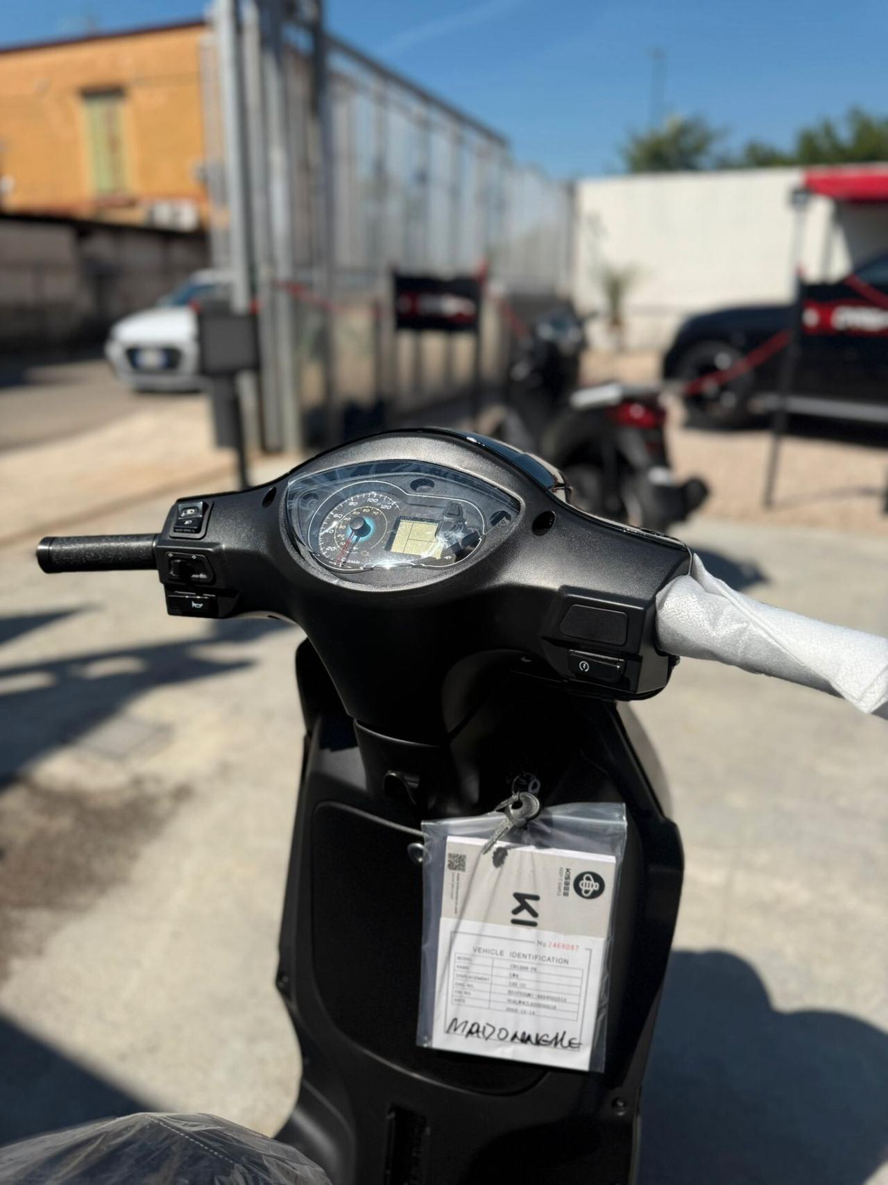 Peugeot Tweet 125 kisbee