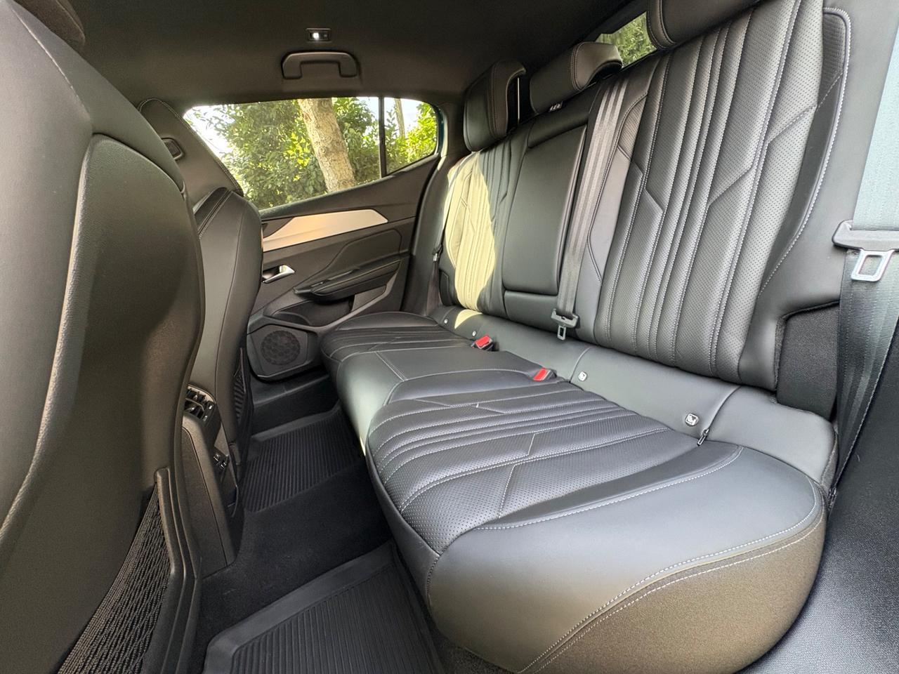Peugeot 408 1.2 puretech 131cv GT EAT8