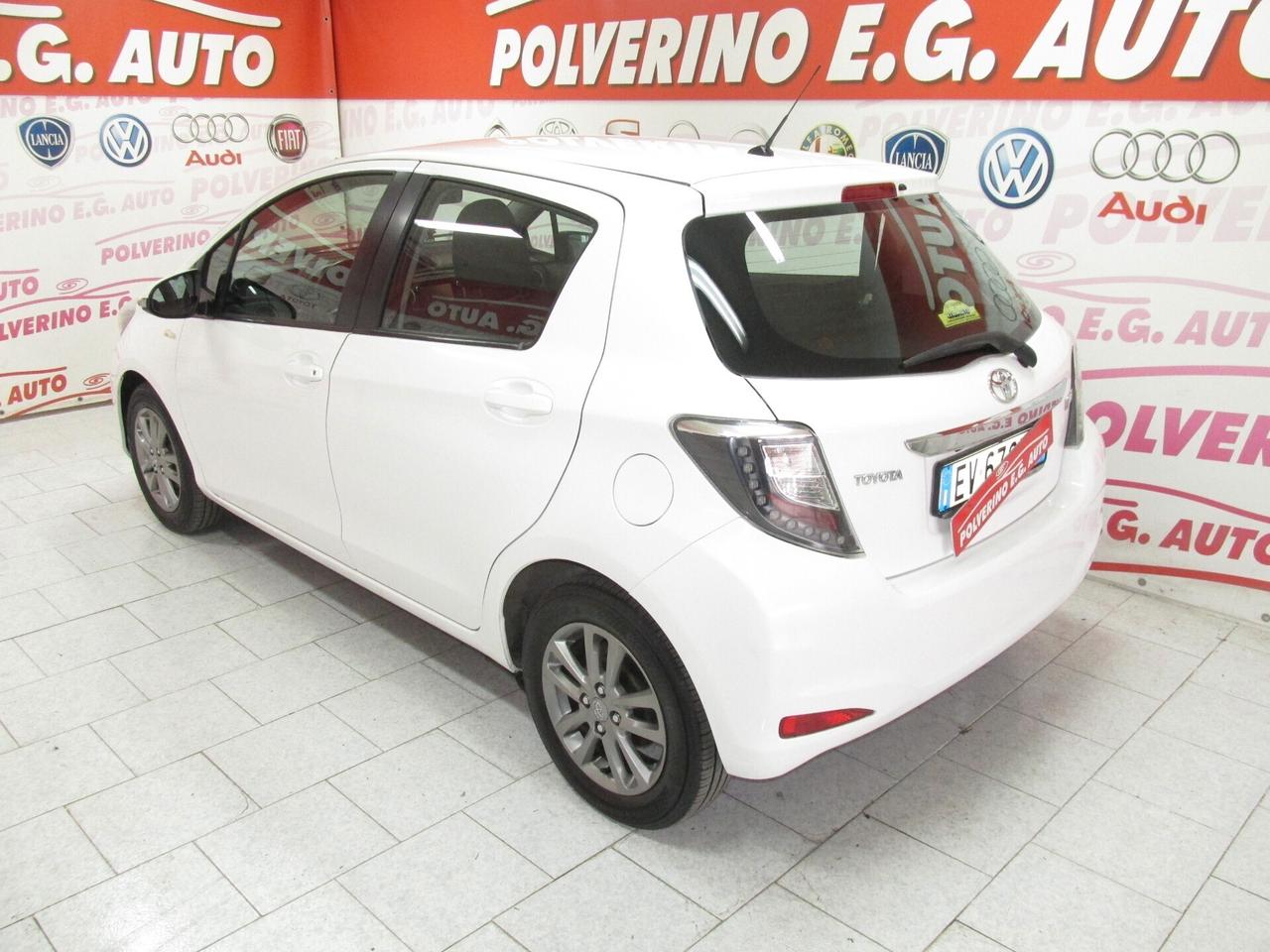 Yaris 1.0 BENZ LOUNGE FULL TELECAMERA 2014
