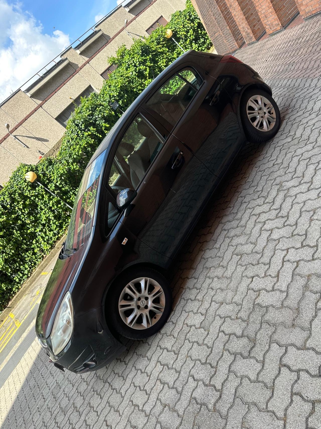 Opel Corsa 1.2 5 porte Easytronic Enjoy