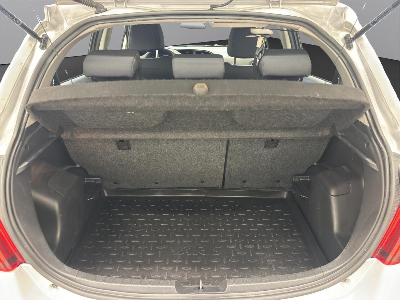 Toyota Yaris 5p 1.5h Active my16