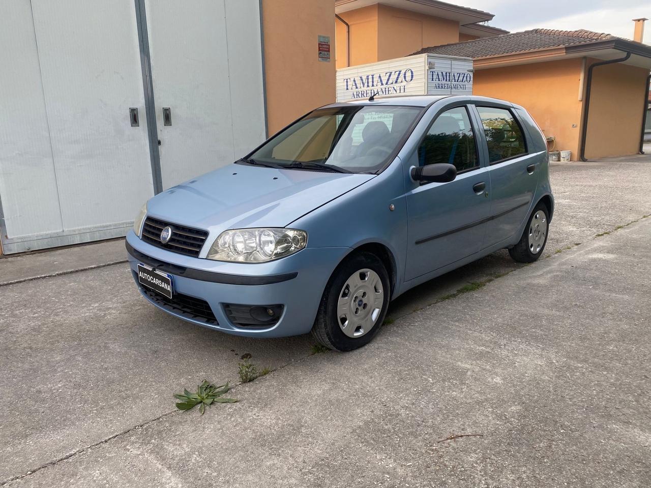 FIAT PUNTO 1.3 MJT AUTOCARRO MOLTO BELLA GUARDA