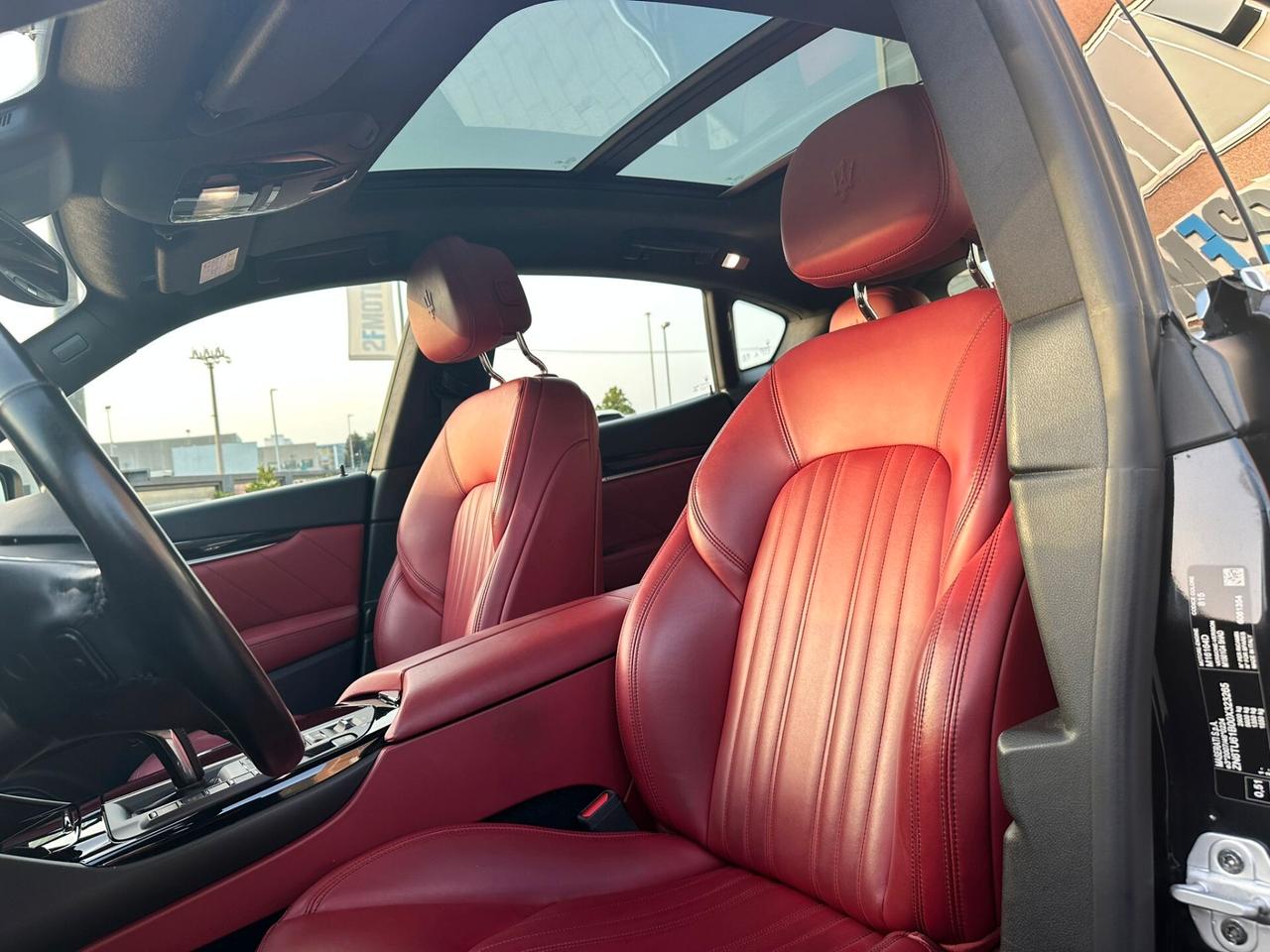 Maserati Levante V6 Diesel 275 CV AWD Granlusso