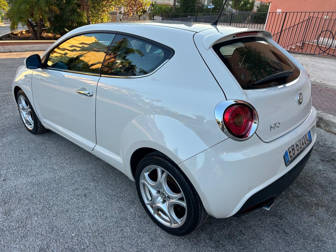 Alfa Romeo MiTo 1.4 Benz ideale per neopatentati