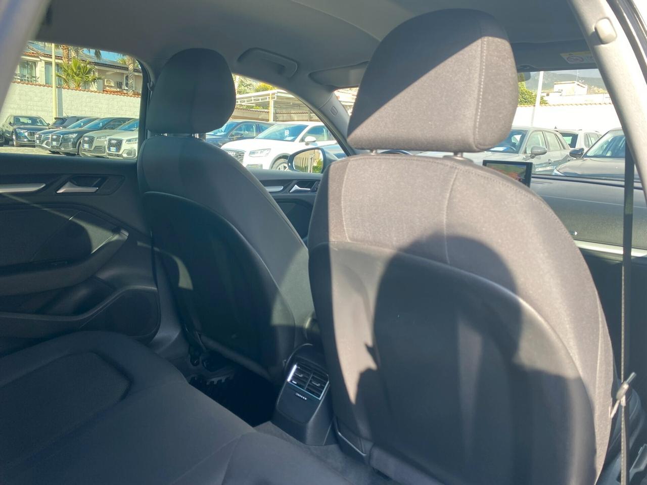 Audi A3 SPB Business 2.0 TDI 150CV s-tronic 35