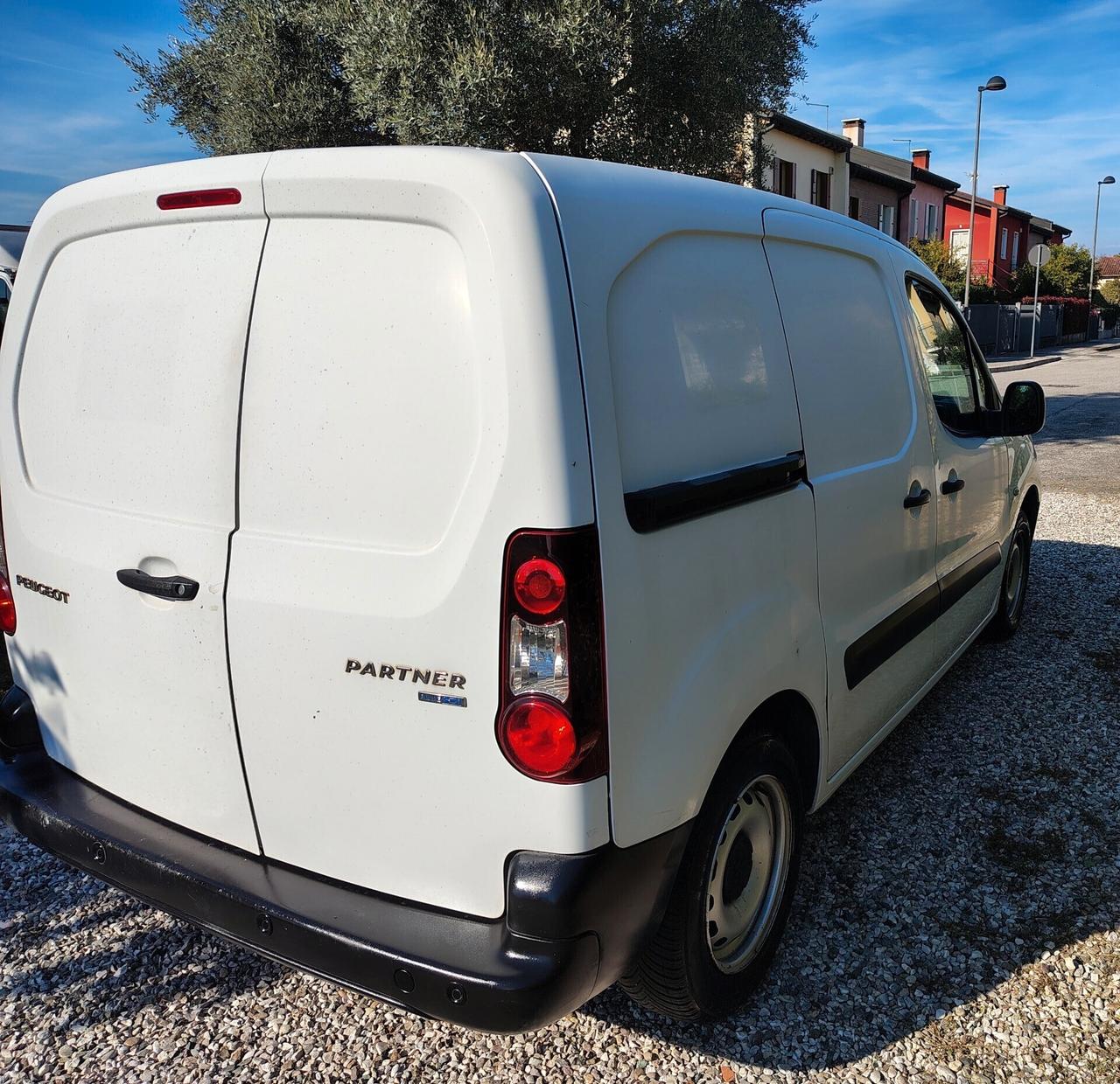 Peugeot Partner BlueHDi 100 L1 Furgone Pro Iva esposta!!!!