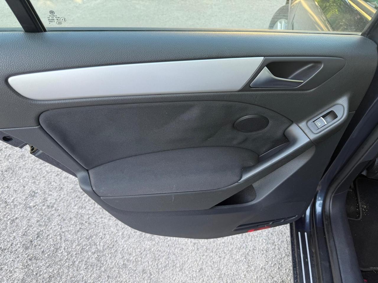 Volkswagen Golf 1.6 TDI DPF 5p. Highline