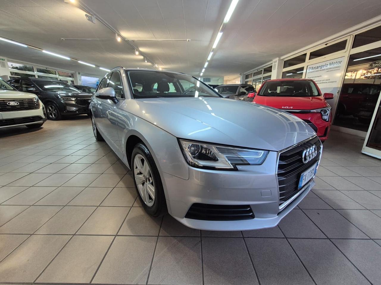 Audi A4 Avant 2.0 TDI 150 CV Business