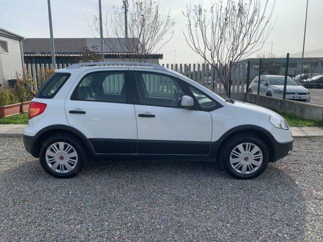 FIAT Sedici 1.6 16V 4x4 Emotion *GANCIO TRAINO*