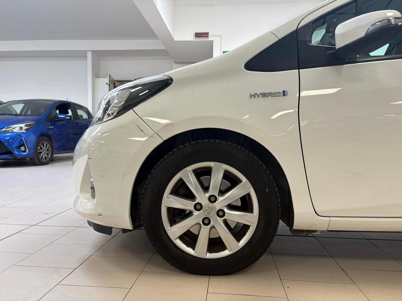 Toyota Yaris 5p 1.5h Lounge