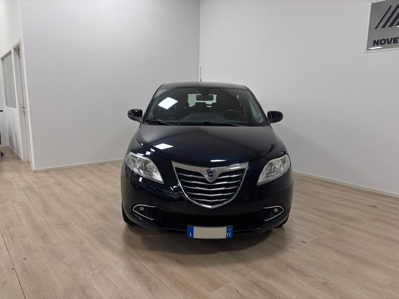 Lancia Ypsilon 0.9 TwinAir 85 CV 5 porte S&S