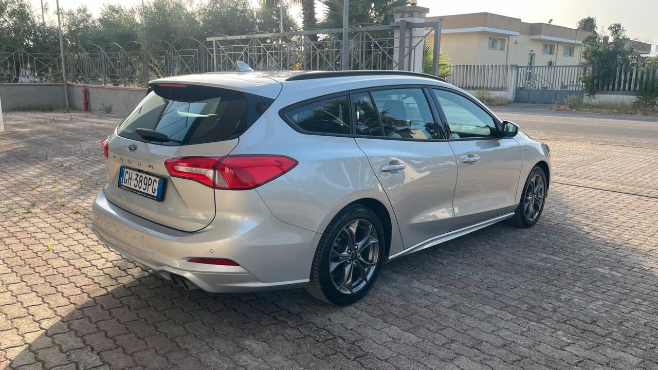 Ford Focus 1.0 EcoBoost Hybrid 125 CV SW ST-Line