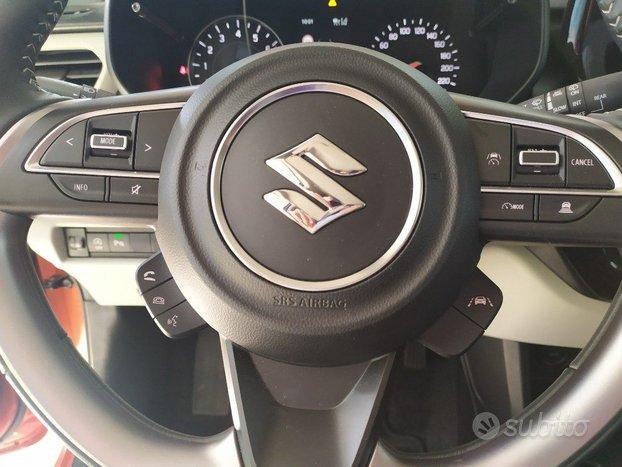 SUZUKI Swift 1.2 Hybrid 4WD AllGrip Top