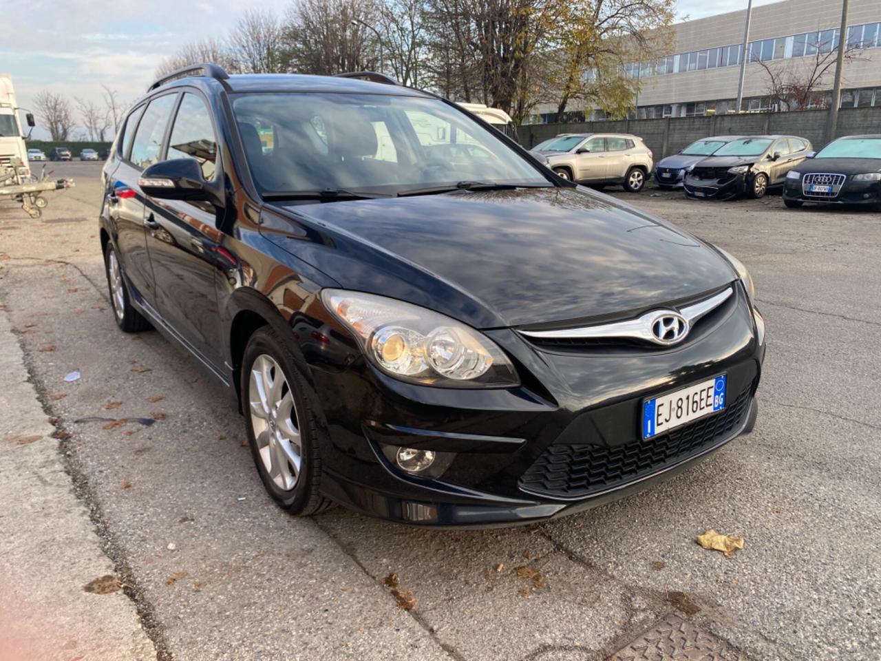 Hyundai i30 CW 1.6 CRDi VGT 16V 90CV